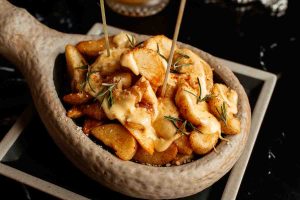 homemade-potatoes-with-melted-cheese